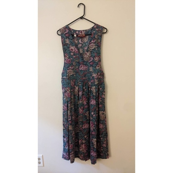 American Eagle Outfitters Dresses & Skirts - American Eagle Size 6 Vintage Floral Sleeveless Dress Size 6